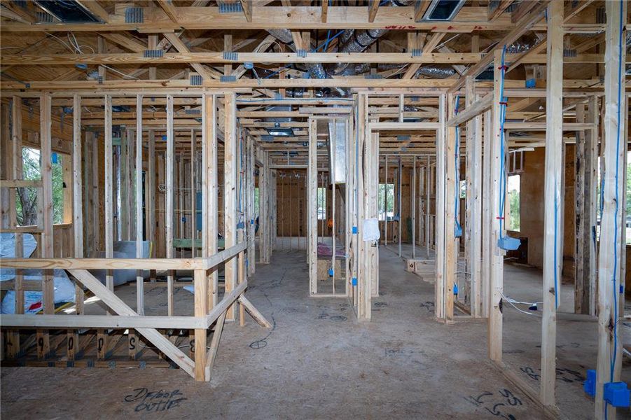 Spacious, unfurnished interior of a new home in , St. Petersburg (Image 30).