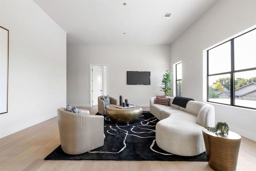 Furnished interior view inside a new home in , Dallas (Image 29).