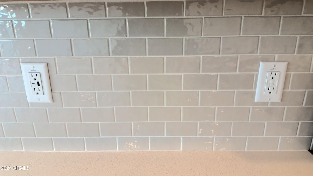 Kitchen backsplash