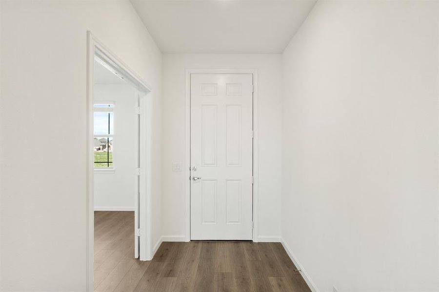 Spacious, unfurnished interior of a new home in East Oak Creek Elements, Commerce (Image 19).