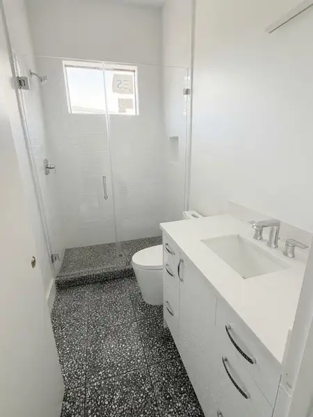 1781 NE 18th St Guest Bath 1 1781 NE 18th St Guest Bath 1