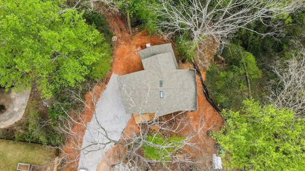 Image 16 of a home in . Image 16 of a home in .