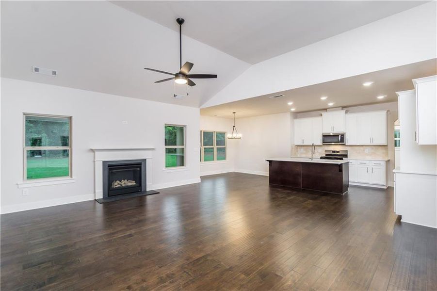 Spacious, unfurnished interior of a new home in , Snellville (Image 25).