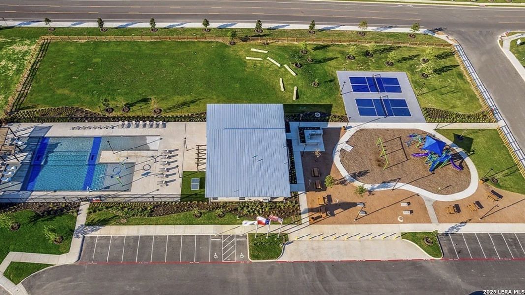 Community amenities in , Converse (Image 25).