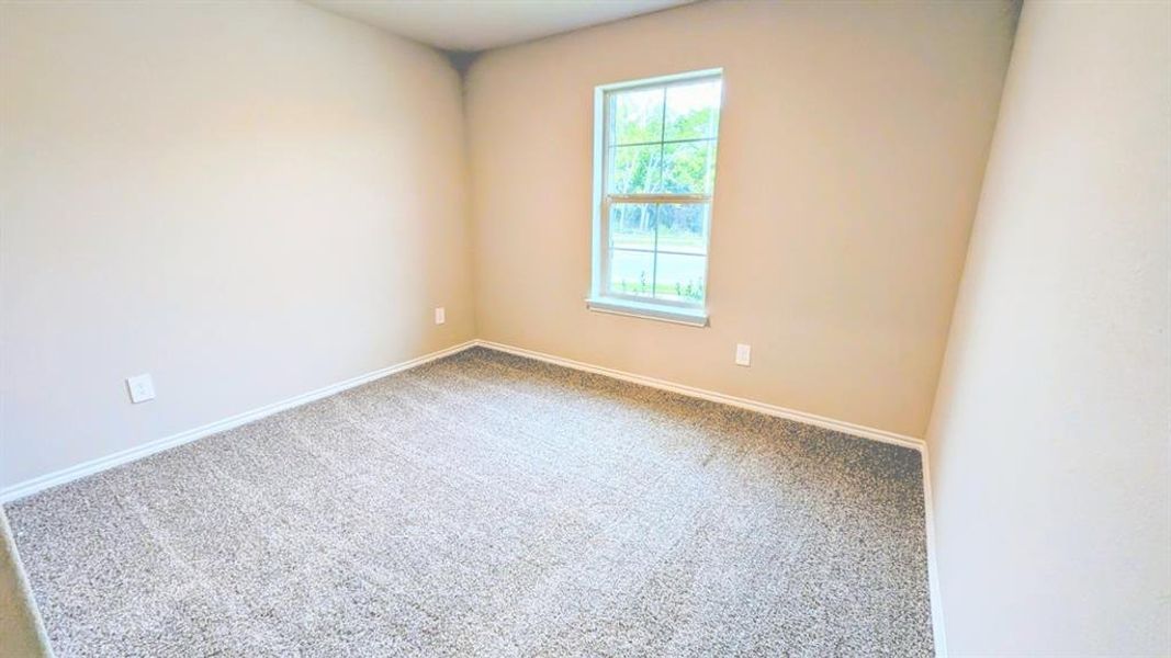 Spacious, unfurnished interior of a new home in Sunnycreek, Fort Worth (Image 16).