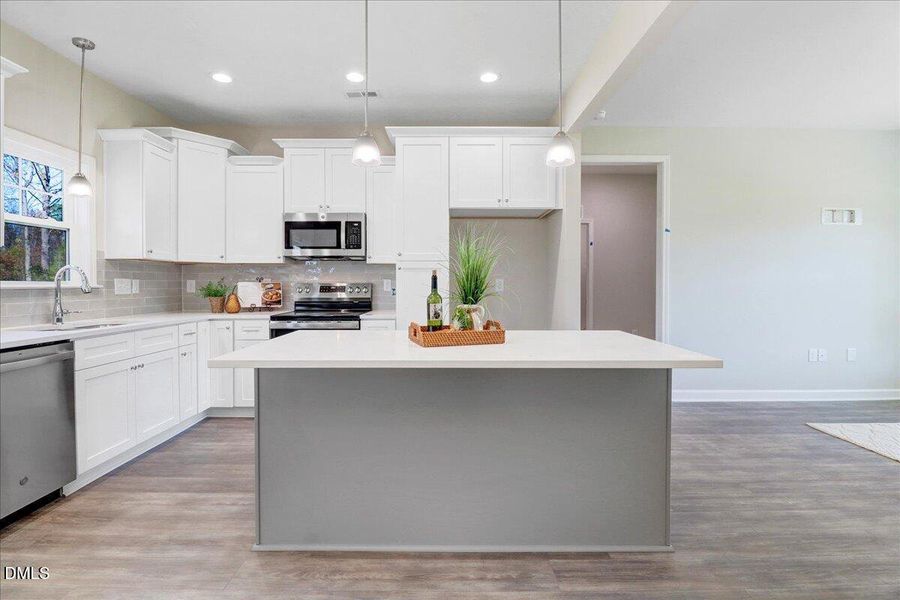 19-103 Sagewood Dr-19