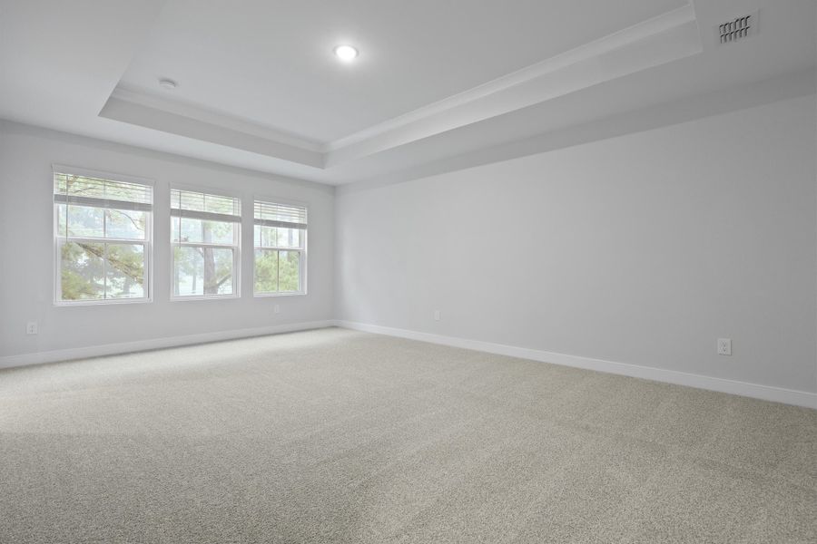 Spacious, unfurnished interior of a new home in Stono Village, Hollywood (Image 18).