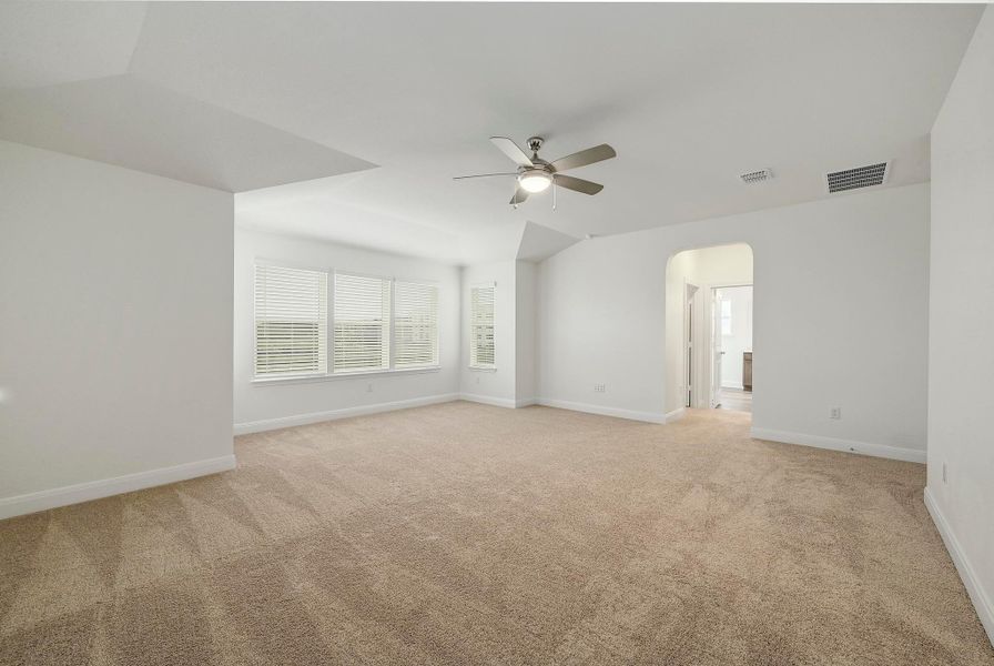 Spacious, unfurnished interior of a new home in McKinney Crossing, Austin (Image 23). Spacious, unfurnished interior of a new home in McKinney Crossing, Austin (Image 23).