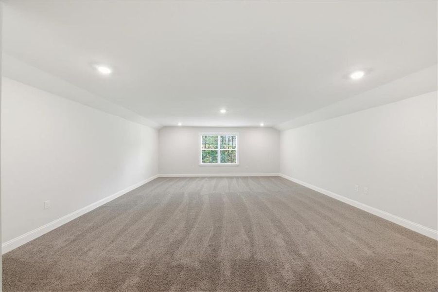 Spacious, unfurnished interior of a new home in Tuscany Hills, Douglasville (Image 36). Spacious, unfurnished interior of a new home in Tuscany Hills, Douglasville (Image 36).