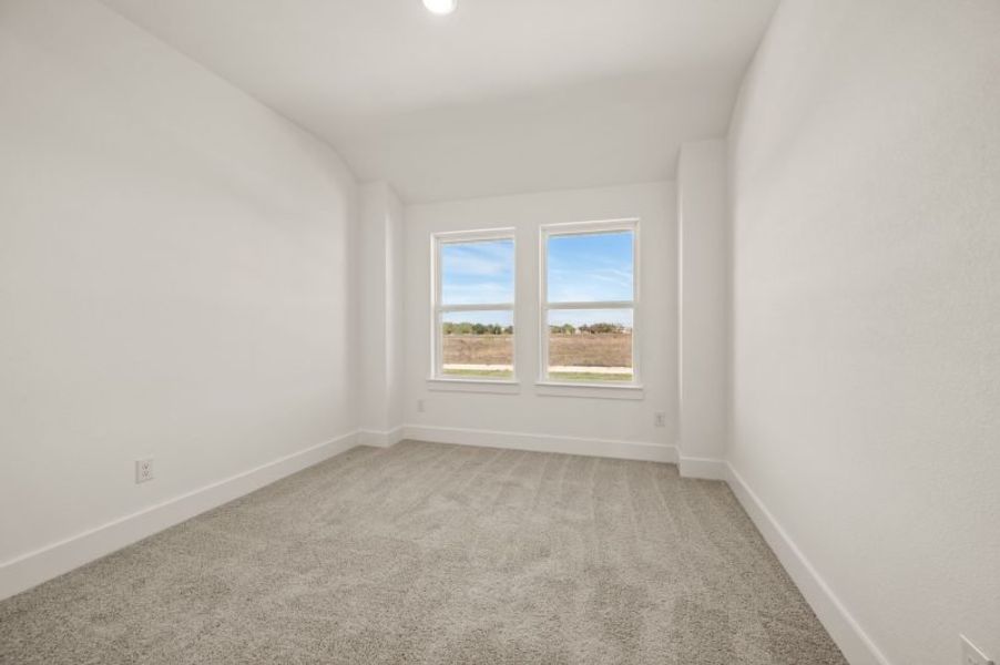 Spacious, unfurnished interior of a new home in Solterra Texas, Mesquite (Image 28).