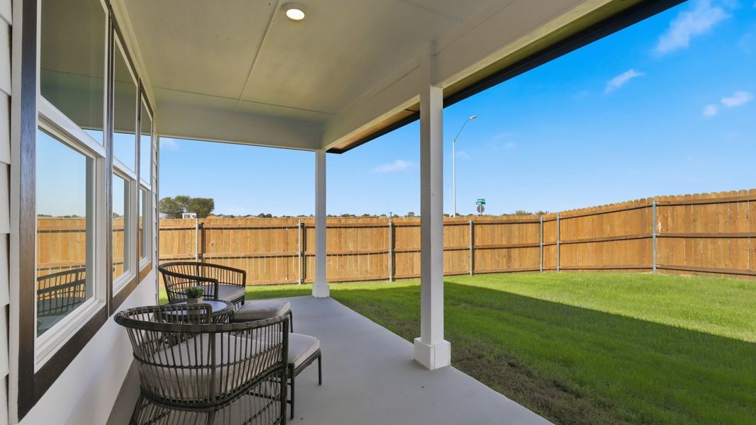 Exterior details and patio area of a home in Townes Landing, Fort Worth (Image 21).