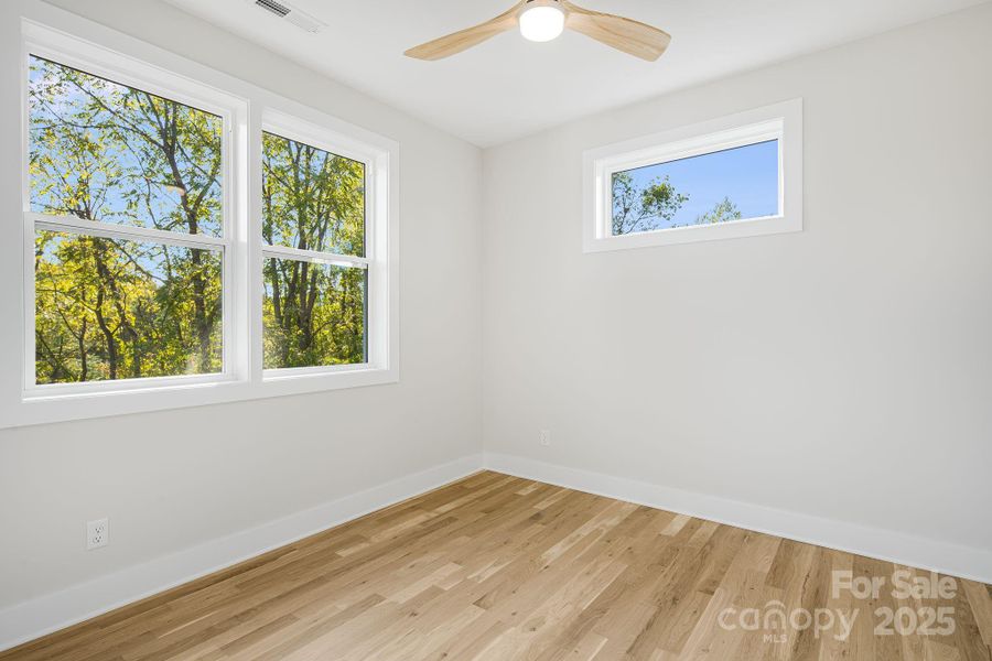 Spacious, unfurnished interior of a new home in , Asheville (Image 18).