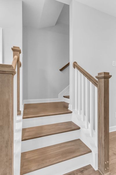 Spacious, unfurnished interior of a new home in Oxford Station, Gallatin (Image 16).