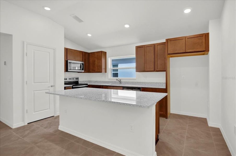 Furnished interior view inside a new home in Wilder Pines, Lakeland (Image 6). Furnished interior view inside a new home in Wilder Pines, Lakeland (Image 6).
