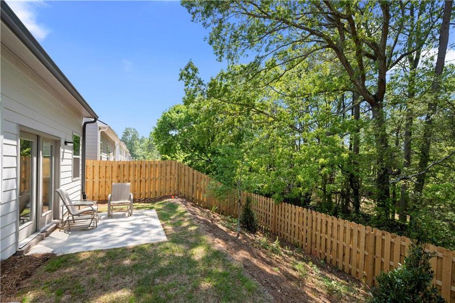 Exterior details and patio area of a home in , Acworth (Image 3).