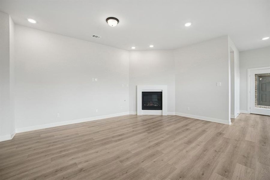 Spacious, unfurnished interior of a new home in Talia – Garden Series, Mesquite (Image 15). Spacious, unfurnished interior of a new home in Talia – Garden Series, Mesquite (Image 15).
