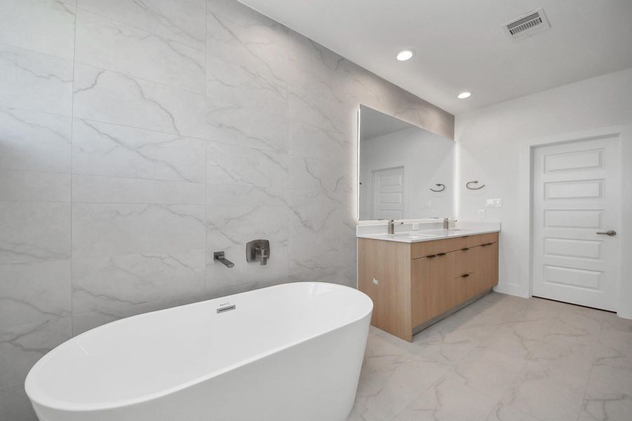 Furnished interior view inside a new home in , Houston (Image 7).