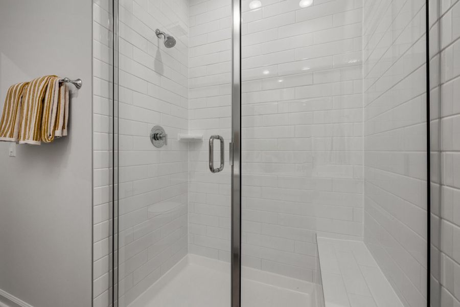 Representative interior finishes for a home built from the Starling by Centex in Carpenter Falls, Durham (Image 22).