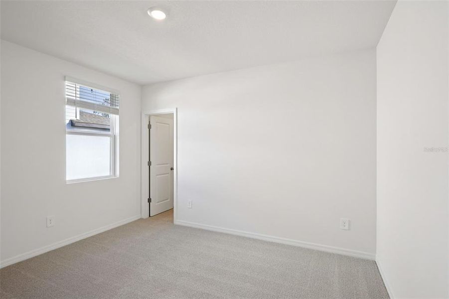 Spacious, unfurnished interior of a new home in Leyland Preserve - Classic Series, Brooksville (Image 35).