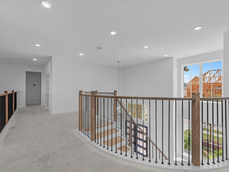 Spacious, unfurnished interior of a new home in Dunham Pointe, Cypress (Image 12).