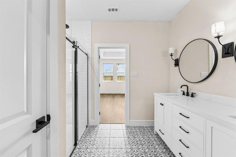 Furnished interior view inside a new home in Heritage Ranch, Sherman (Image 6). Furnished interior view inside a new home in Heritage Ranch, Sherman (Image 6).