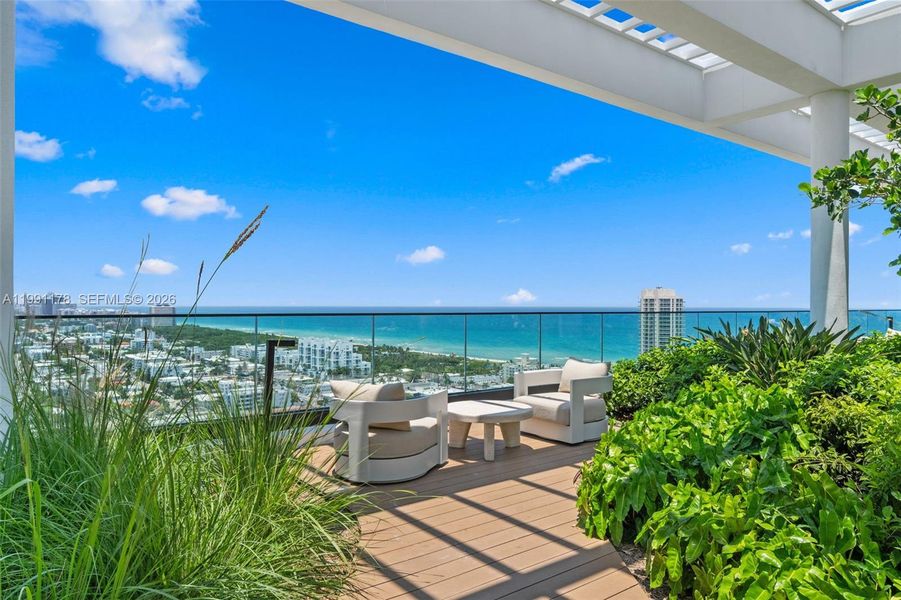 Exterior details and patio area of a home in 72 Park, Miami Beach (Image 23).