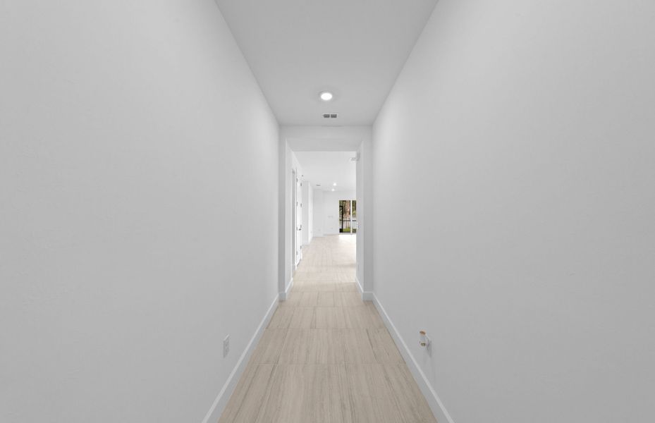 Spacious, unfurnished interior of a new home in Shores at Stillwater, Englewood (Image 21). Spacious, unfurnished interior of a new home in Shores at Stillwater, Englewood (Image 21).