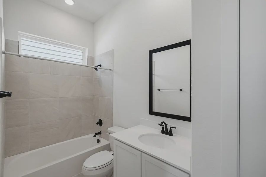 Furnished interior view inside a new home in The Crossvine, Schertz (Image 9). Furnished interior view inside a new home in The Crossvine, Schertz (Image 9).