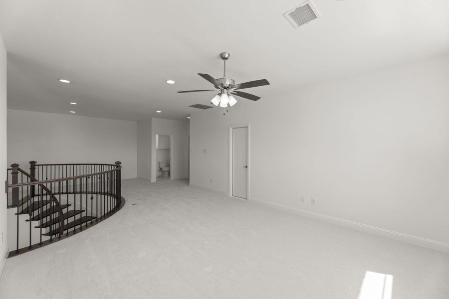 Representative unfurnished interior of a home built from the SL-Oxford by Windsor Homes in Ridge Pointe Estates, McLendon-Chisholm (Image 22). Representative unfurnished interior of a home built from the SL-Oxford by Windsor Homes in Ridge Pointe Estates, McLendon-Chisholm (Image 22).