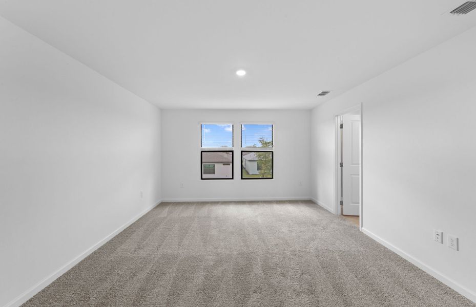 Spacious, unfurnished interior of a new home in Caloosa Cove, Labelle (Image 21).