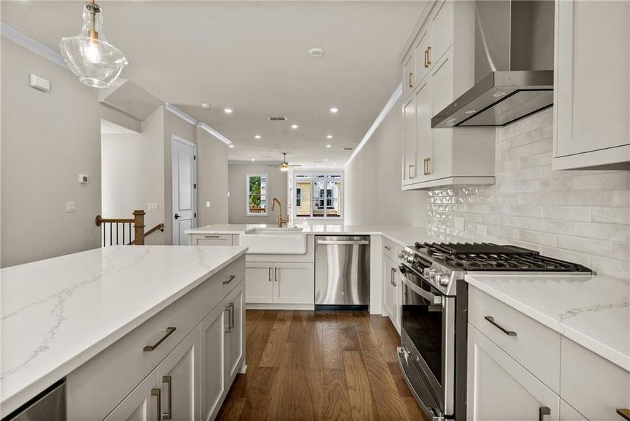 Furnished interior view inside a new home in Waterhaven, Cumming (Image 10).