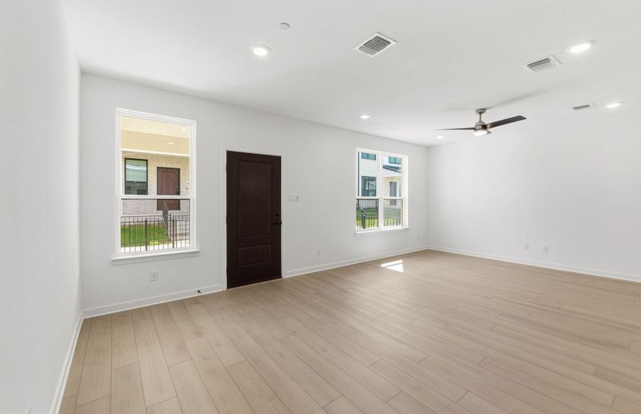 Spacious, unfurnished interior of a new home in Monarch on Main, Round Rock (Image 14).