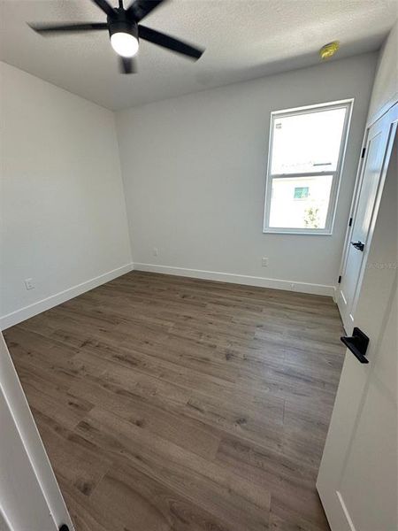 Spacious, unfurnished interior of a new home in , Tampa (Image 12).
