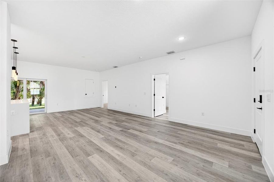 Spacious, unfurnished interior of a new home in , North Port (Image 25).