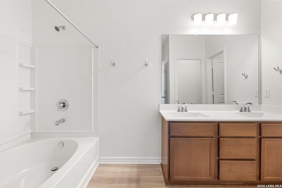 Furnished interior view inside a new home in Punta Verde, Converse (Image 6).