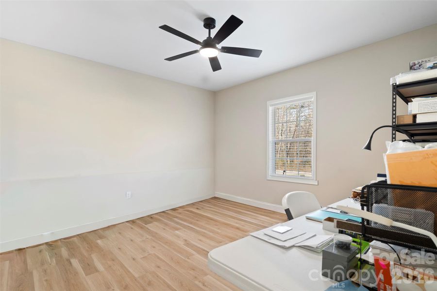 Image 27 of a home in .