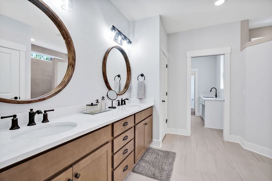 Jonesport, Master bathroom