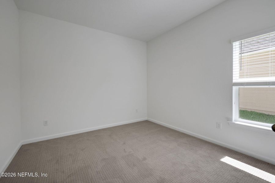 Spacious, unfurnished interior of a new home in Hyland Trail, Green Cove Springs (Image 45).