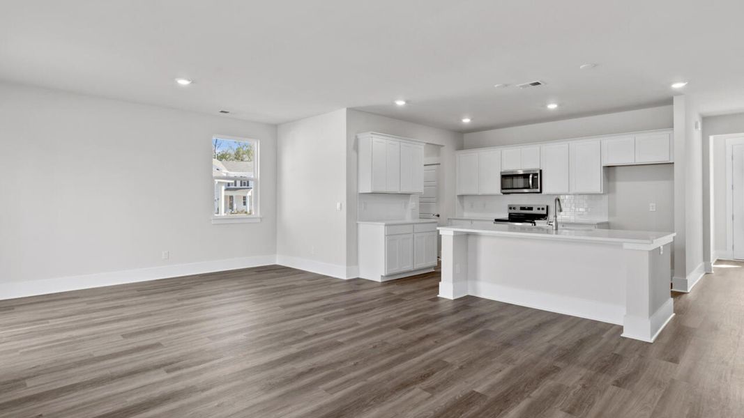 Image 37 of a home in Rolling Hills.