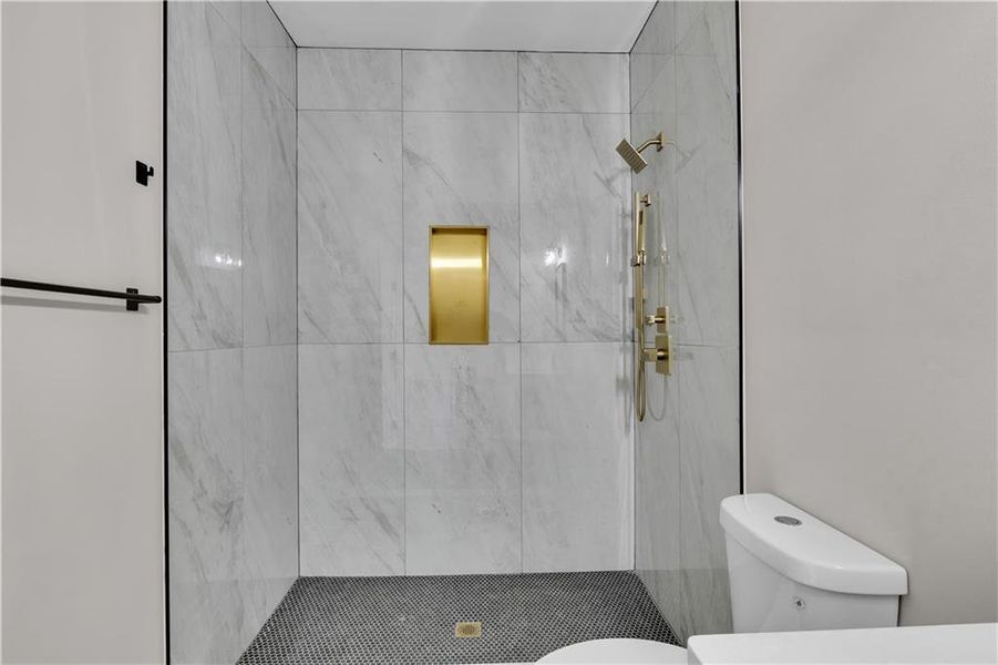 Furnished interior view inside a new home in , Atlanta (Image 16).