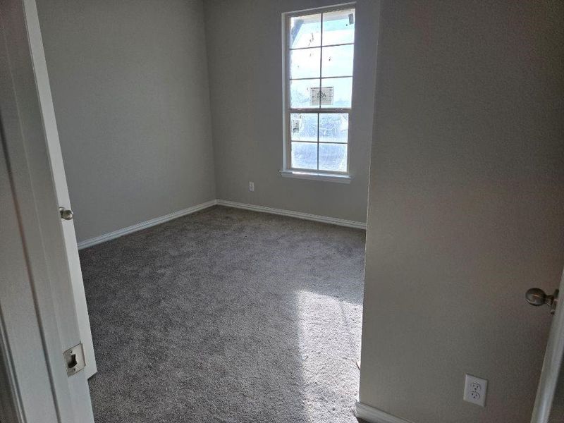 Spacious, unfurnished interior of a new home in Hillview Addition, Decatur (Image 8).