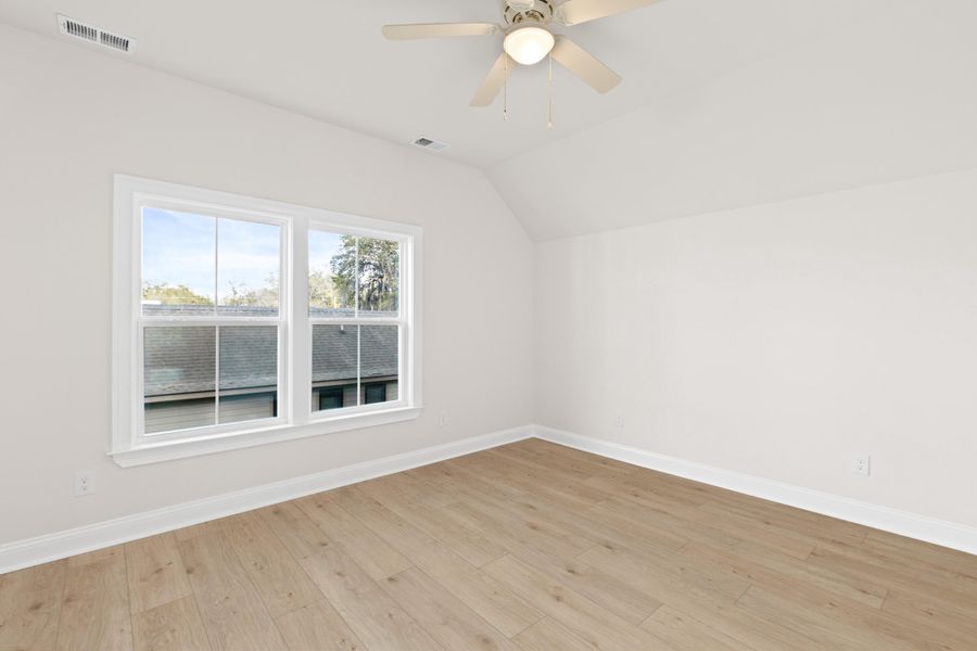 Spacious, unfurnished interior of a new home in Park Circle Single Family Homes, North Charleston (Image 20).