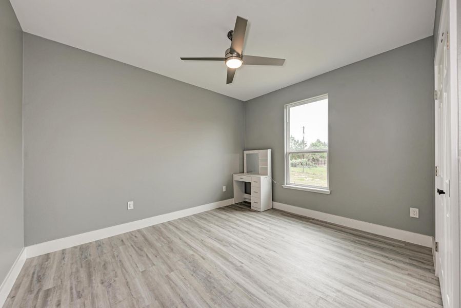Spacious, unfurnished interior of a new home in , Paige (Image 20).