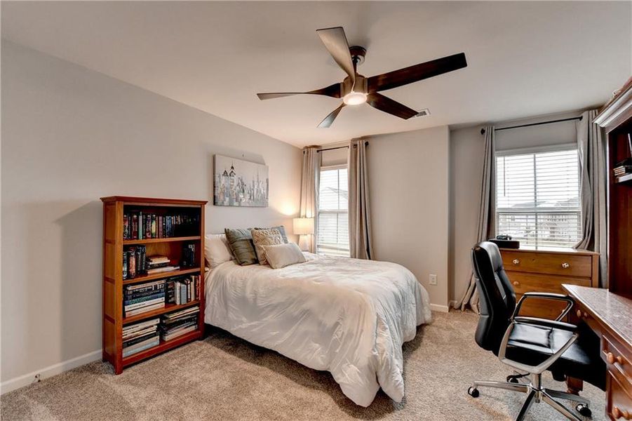 Furnished interior view inside a new home in Haverhill Farms, Bethlehem (Image 10).