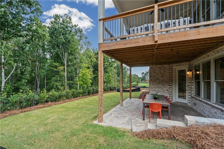 Exterior details and patio area of a home in Laurel View, Suwanee (Image 32).