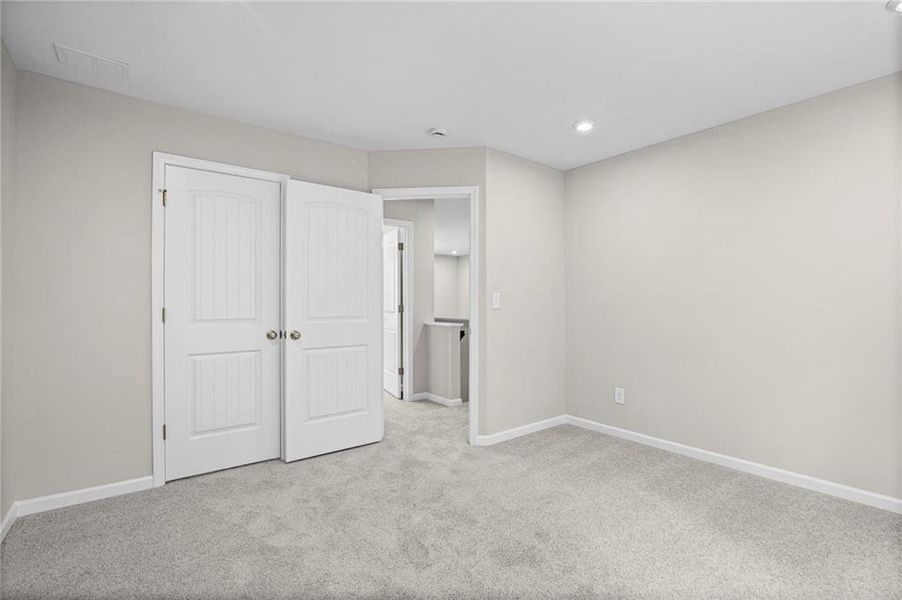 Spacious, unfurnished interior of a new home in Sage Woods, Dallas (Image 30).