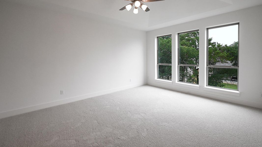 Spacious, unfurnished interior of a new home in 6 Creeks, Kyle (Image 12).