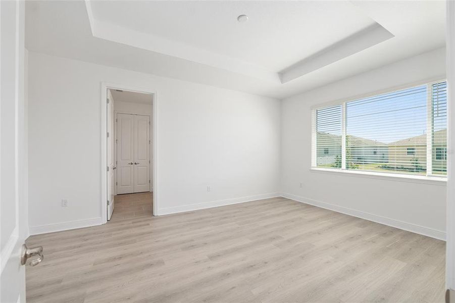 Spacious, unfurnished interior of a new home in , Ocala (Image 47).