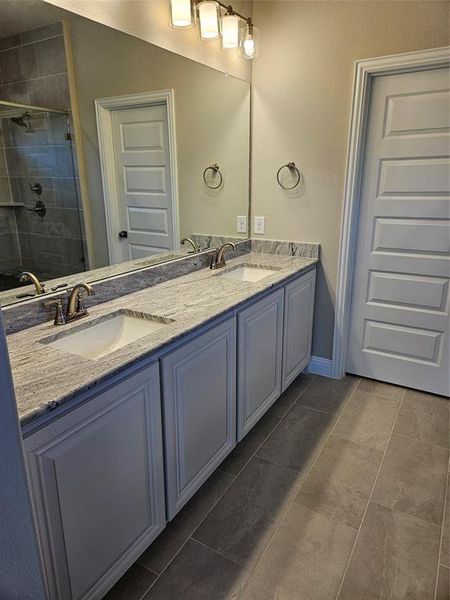 Furnished interior view inside a new home in Pecan Grove, Whitesboro (Image 5).