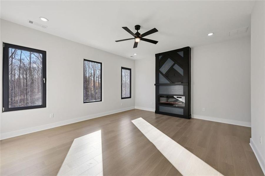 Spacious, unfurnished interior of a new home in , Auburn (Image 24).